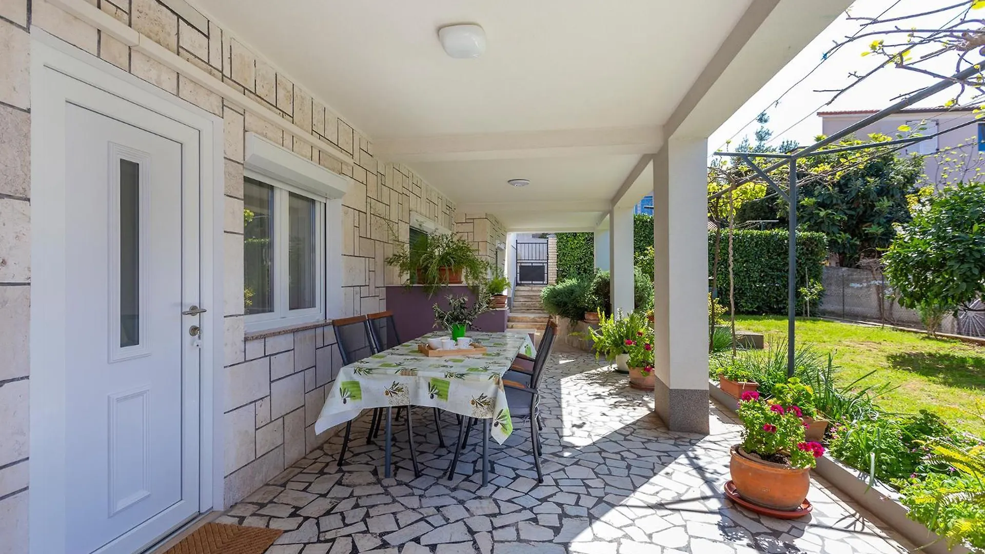 Apartments Perka Near Beach Pula 3*,