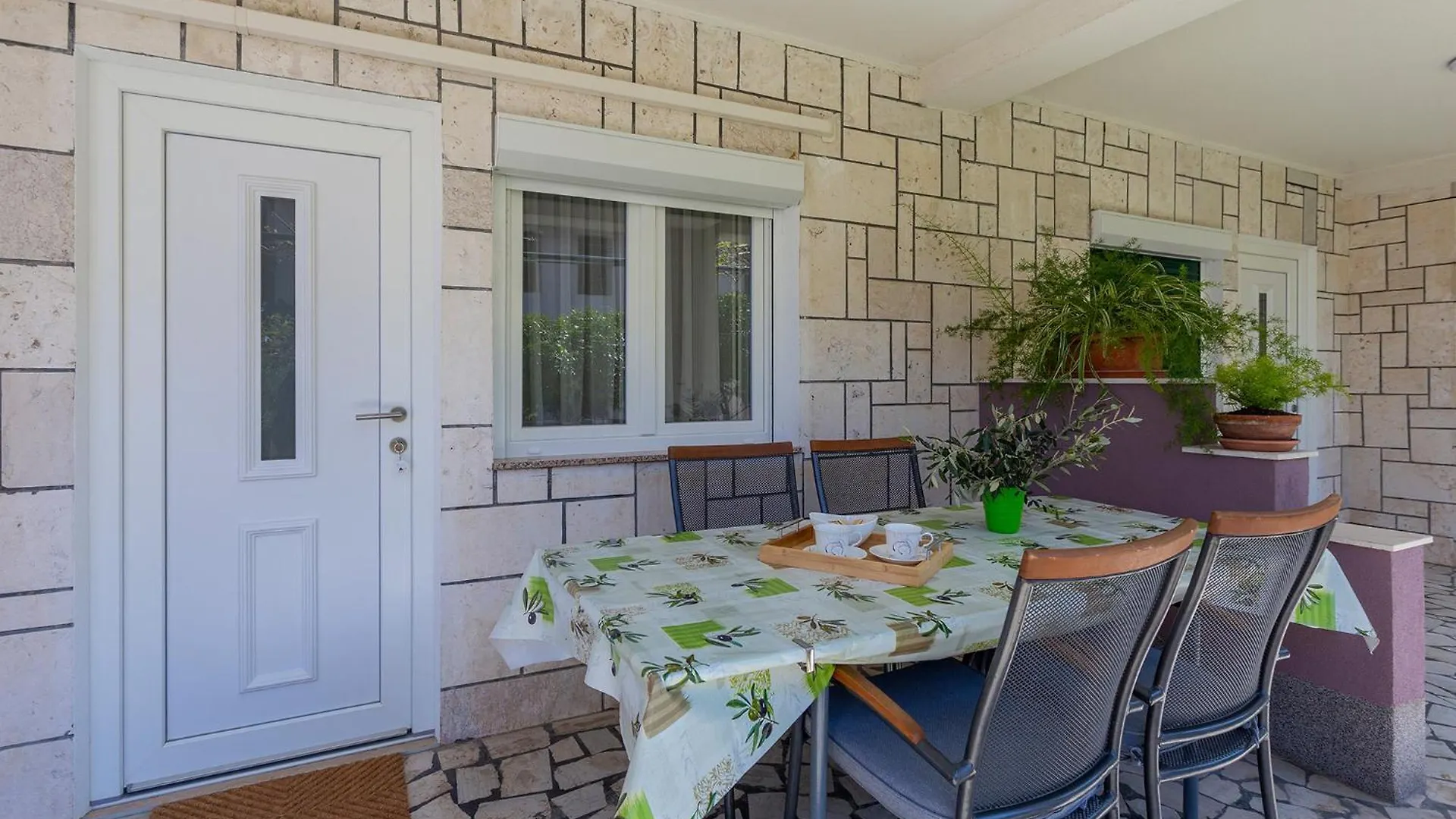 Apartments Perka Near Beach Pula 3*,  Croatia